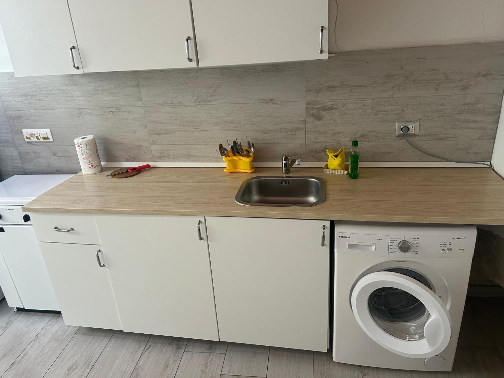 Deni'S Apartments Syracuse Екстер'єр фото