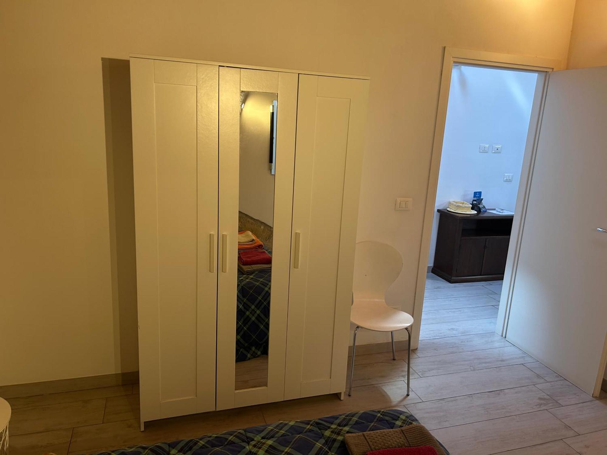 Deni'S Apartments Syracuse Екстер'єр фото